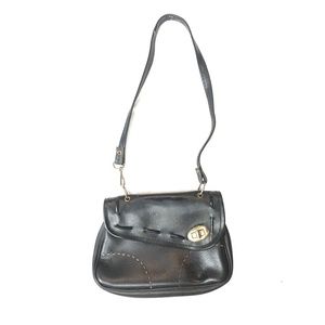 Faux leather turnlock black purse